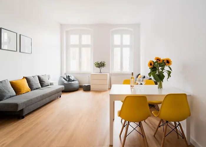 Big Old Town - 3 - 10 People - Swidnicka Street Vratislav