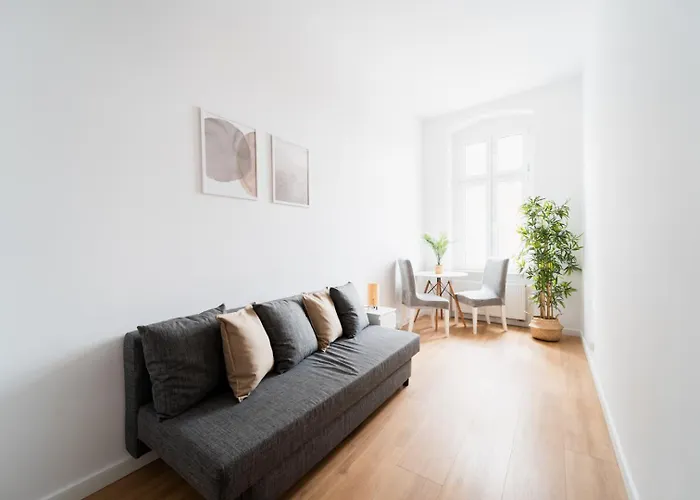 Big Old Town - 3 - 10 People - Swidnicka Street * Vratislav